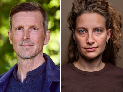 To forfattere, mand og kvinde, kigger mod kameraet